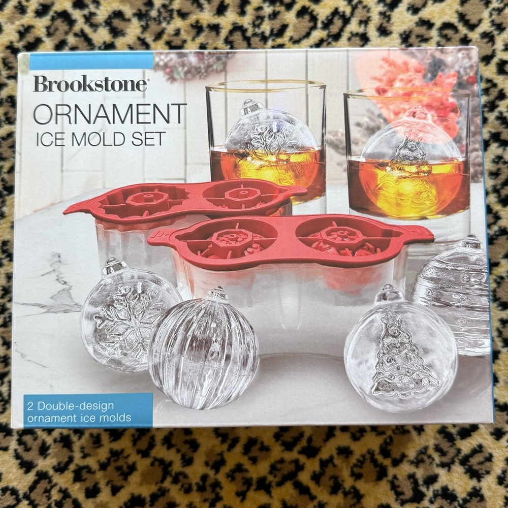 Brookstone Ornament Ice Mold Set (NIB)